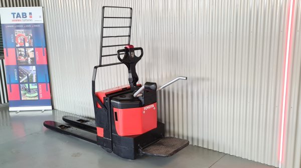 TRANSPALETA EUROPEA TOYOTA BT - Imagen 2