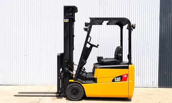 CARRETILLA ELEVADORA CATERPILLAR SEGUNDA MANO BATERÍA 90% - Imagen 3