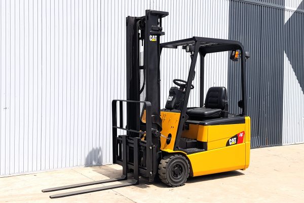 CARRETILLA ELEVADORA CATERPILLAR SEGUNDA MANO BATERÍA 90% - Imagen 2