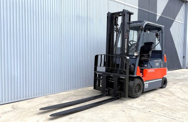 CARRETILLA ELEVADORA BATERIA NUEVA TOYOTA - Imagen 3