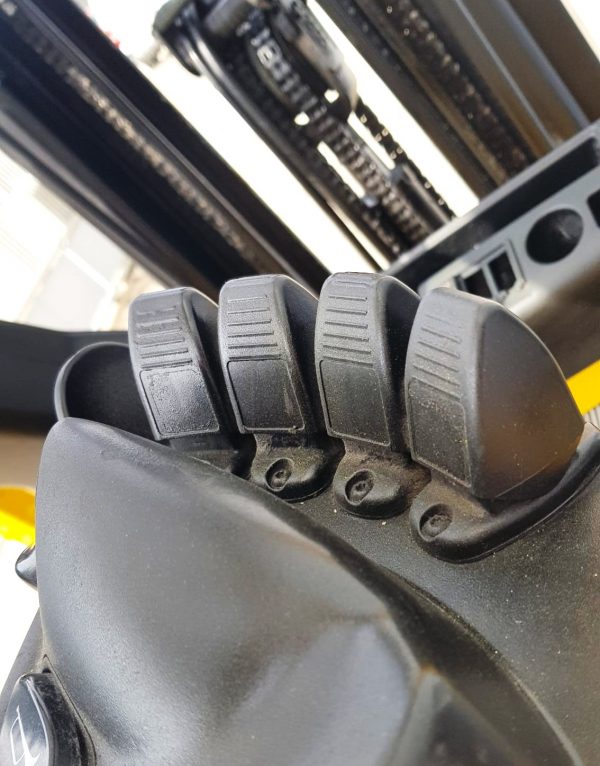 CARRETILLA ELEVADORA OCASION HYSTER BATERÍA 90% - Imagen 8