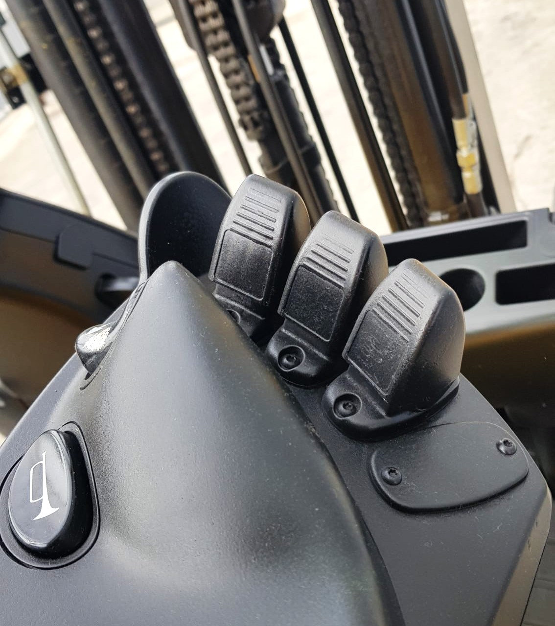 CARRETILLA ELEVADORA OCASION BATERIA NUEVA - Imagen 5