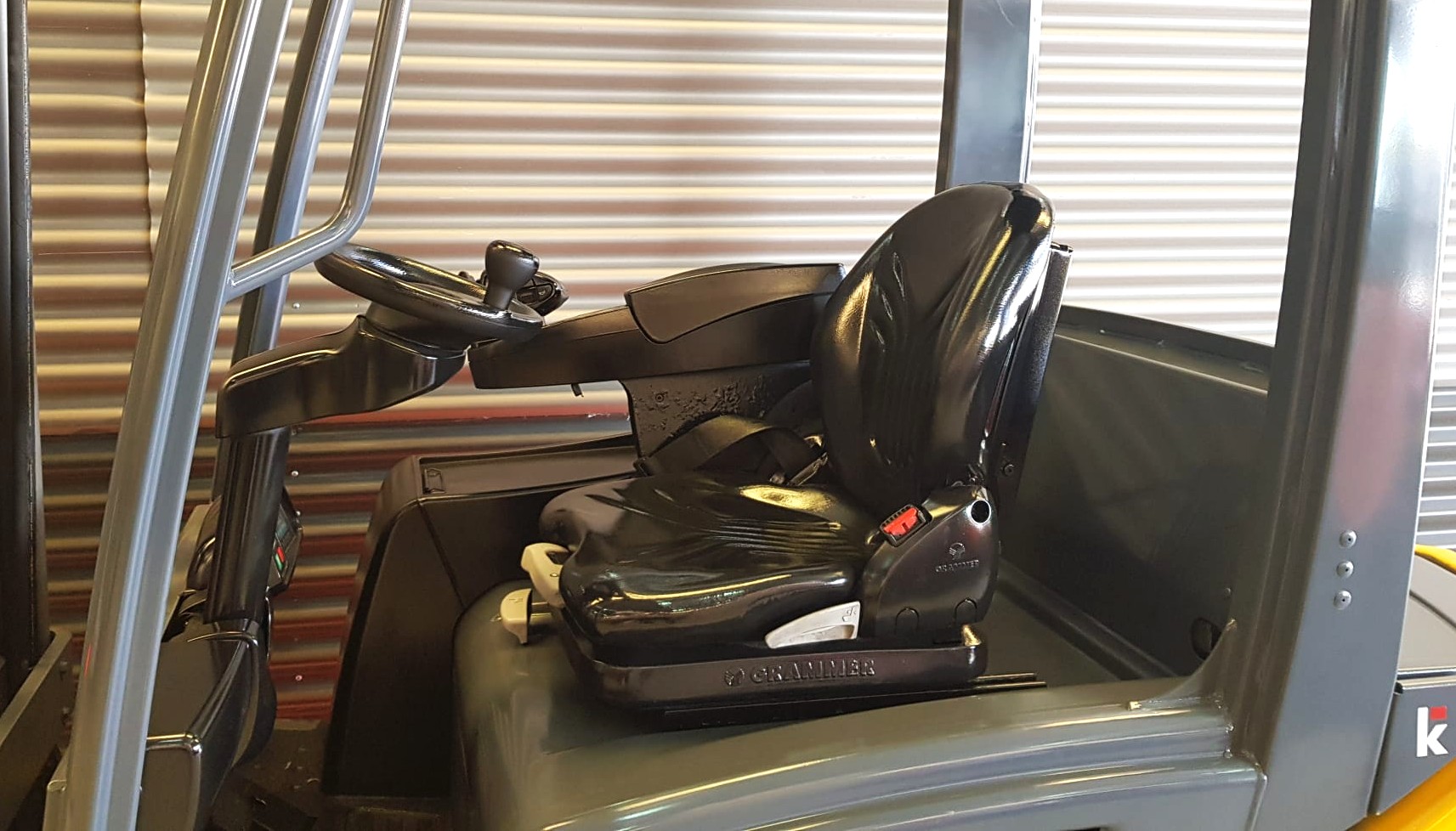 CARRETILLA ELEVADORA USADA JUNGHEINRICH BATERÍA 93% - Imagen 7