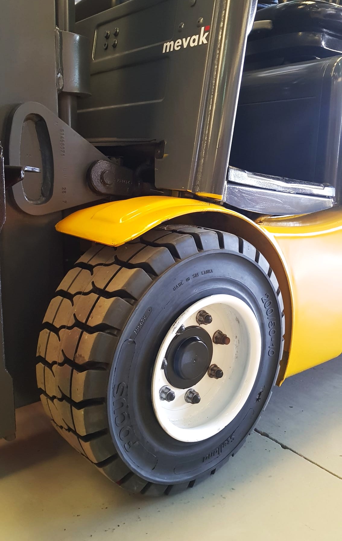 CARRETILLA ELEVADORA USADA JUNGHEINRICH BATERÍA 93% - Imagen 8