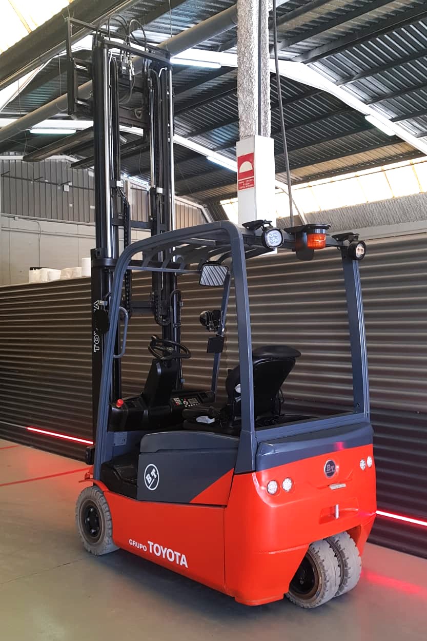 CARRETILLA ELEVADORA OCASION BT BATERÍA 90% - Imagen 5