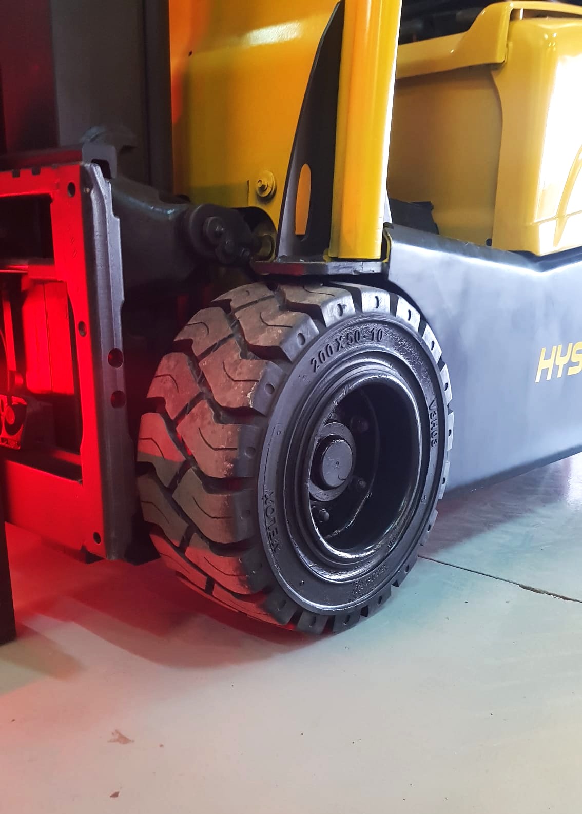 CARRETILLA ELEVADORA OCASION HYSTER BATERIA NUEVA - Imagen 7