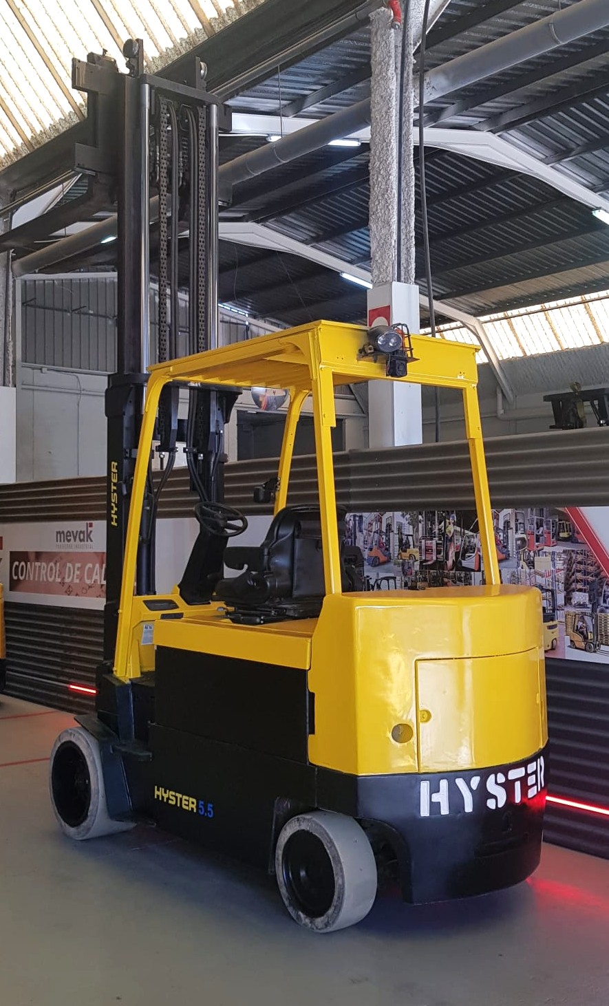 CARRETILLA ELEVADORA SEGUNDA MANO HYSTER - Imagen 4