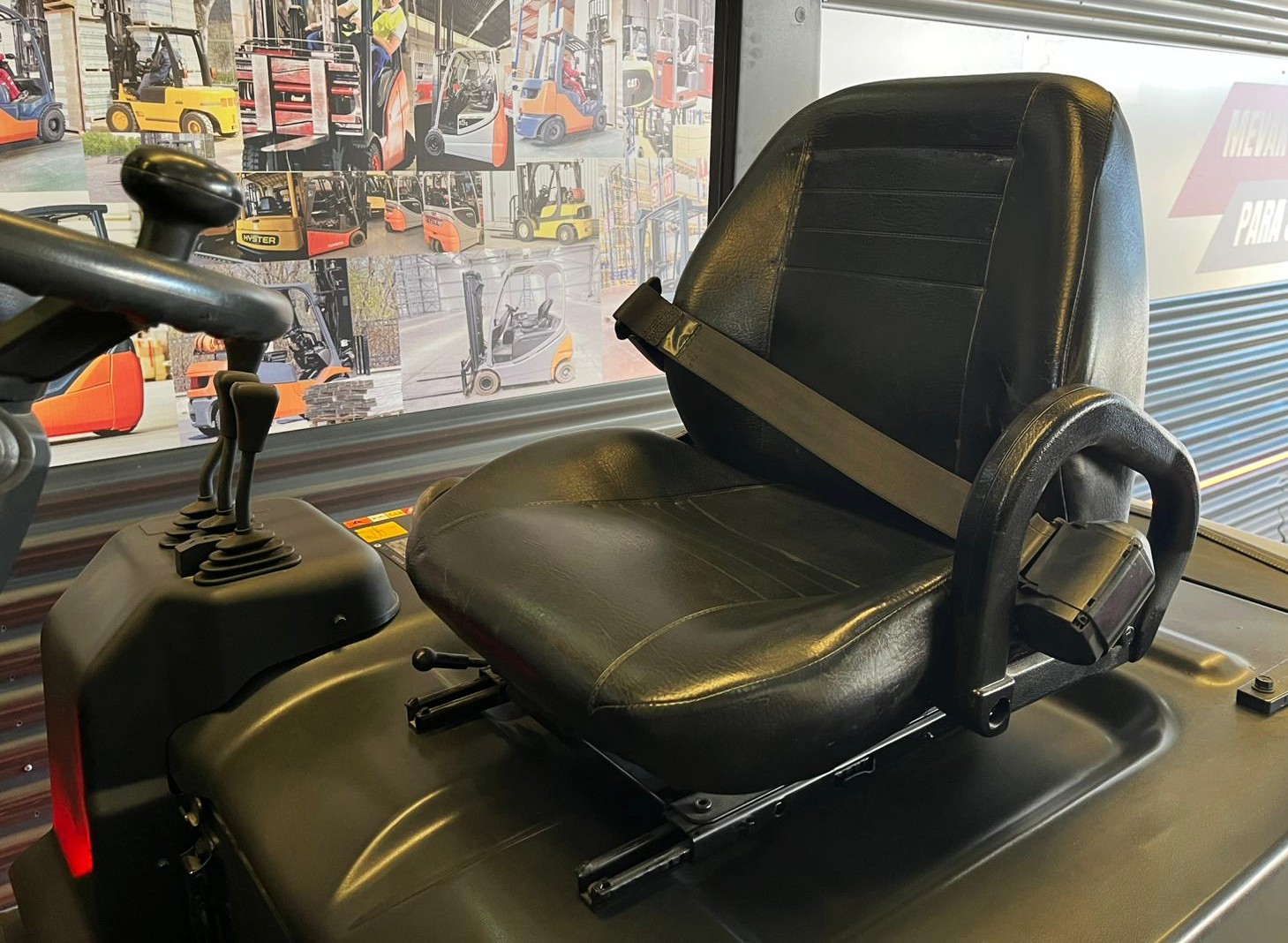 CARRETILLA ELEVADORA USADA NISSAN BATERIA NUEVA - Imagen 8