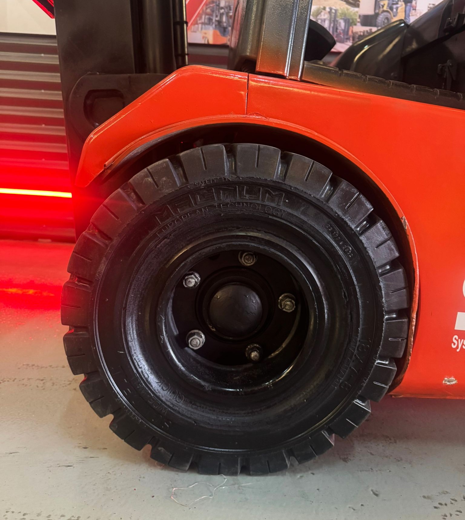 CARRETILLA ELEVADORA OCASION TOYOTA BATERIA 89% - Imagen 6