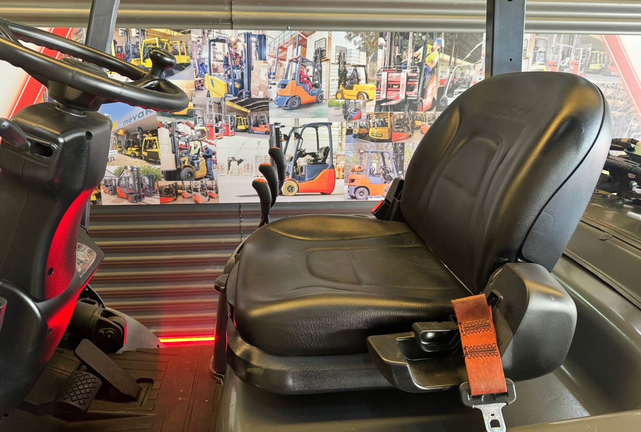 CARRETILLA ELEVADORA USADA GAS DOOSAN - Imagen 4