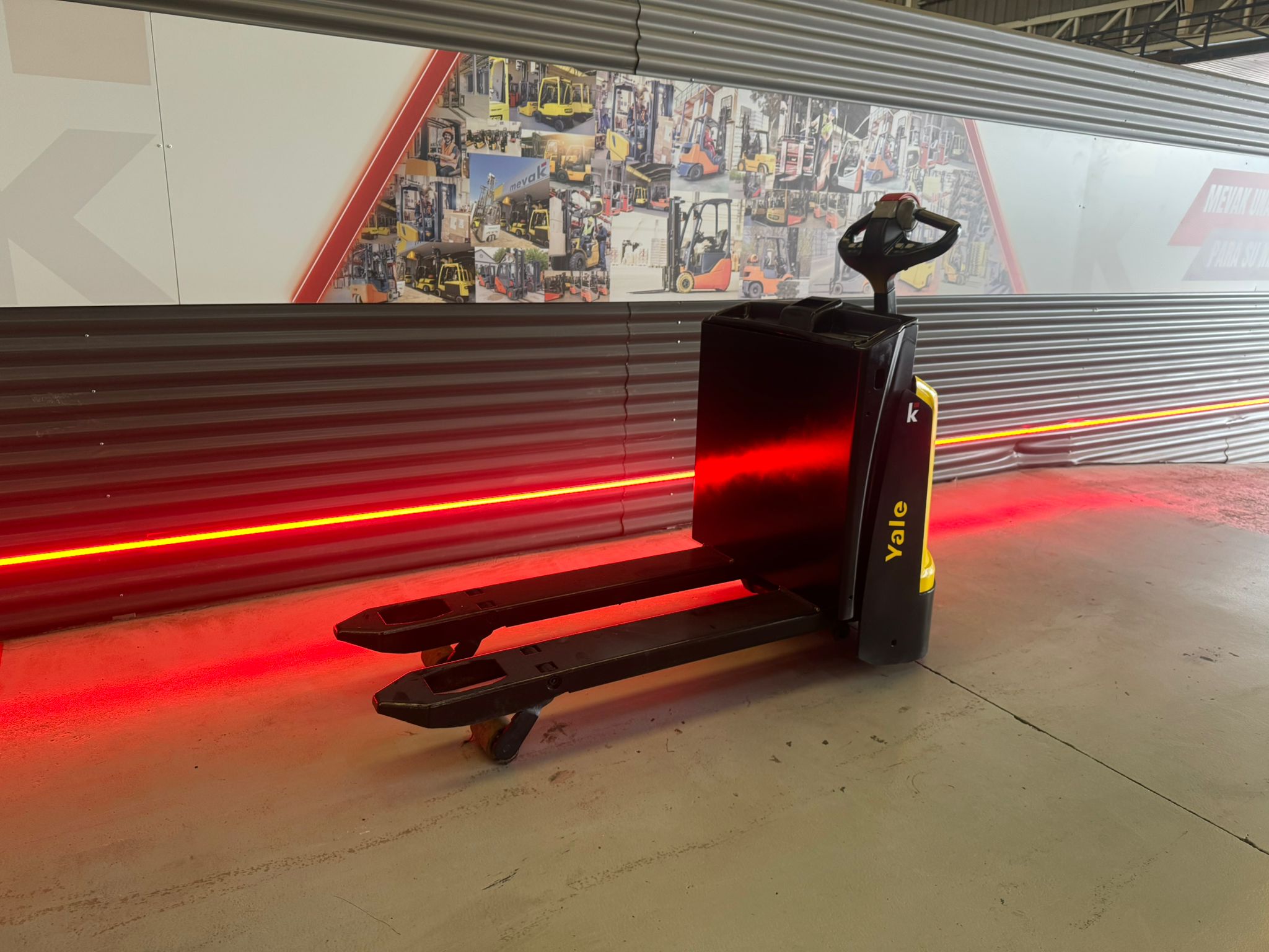 TRANSPALETA EUROPEA ELECTRICA SEGUNDA MANO - Imagen 3