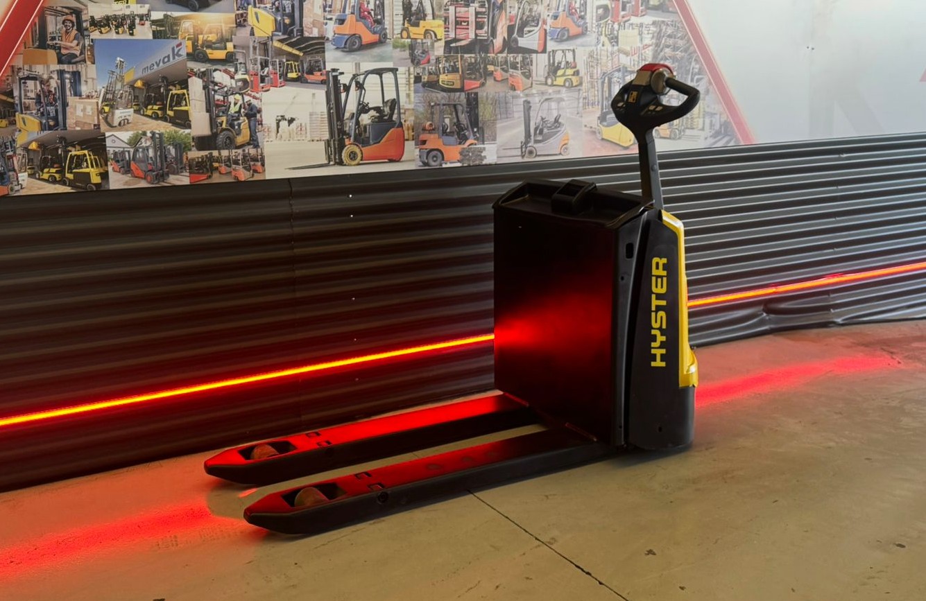 TRANSPALETA EUROPEA USADA BATERIA NUEVA - Imagen 5