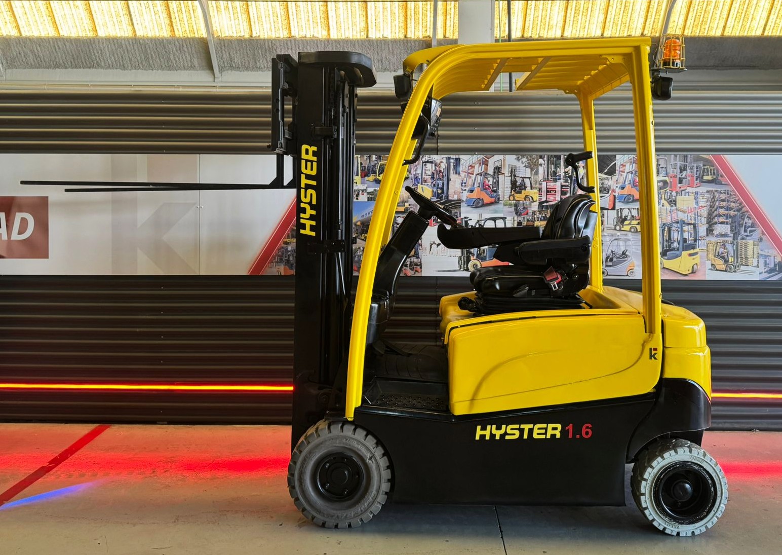 CARRETILLA ELEVADORA USADA BATERIA 92% VERIFICADA POR LEVATIO - Imagen 2