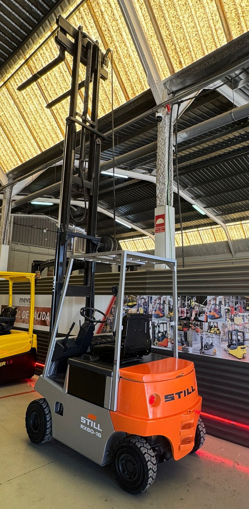 CARRETILLA ELEVADORA OCASION BATERIA NUEVA - Imagen 7