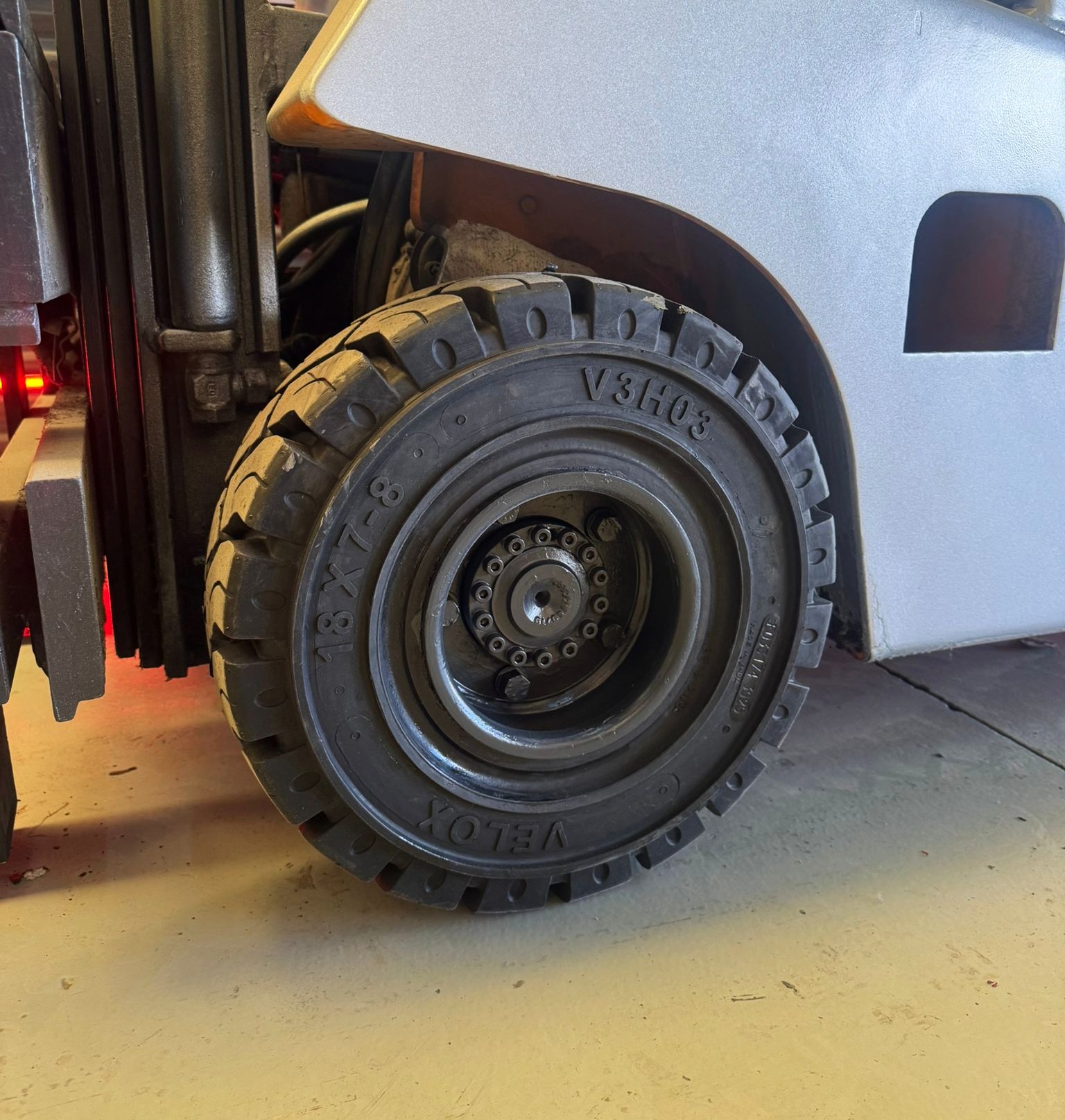 CARRETILLA ELEVADORA OCASION BATERIA NUEVA - Imagen 8