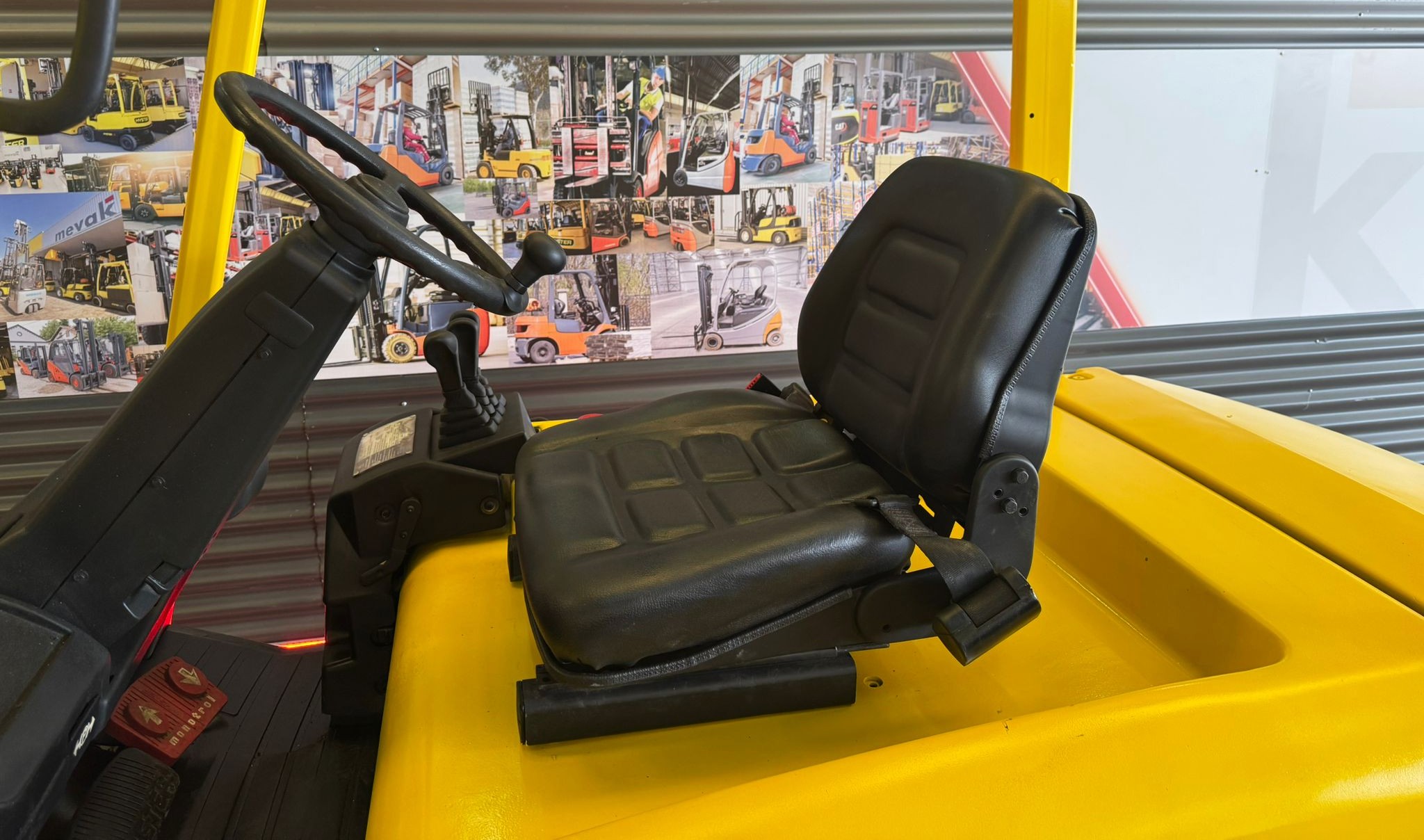 CARRETILLA ELEVADORA HYSTER OPORTUNIDAD BATERIA NUEVA - Imagen 7