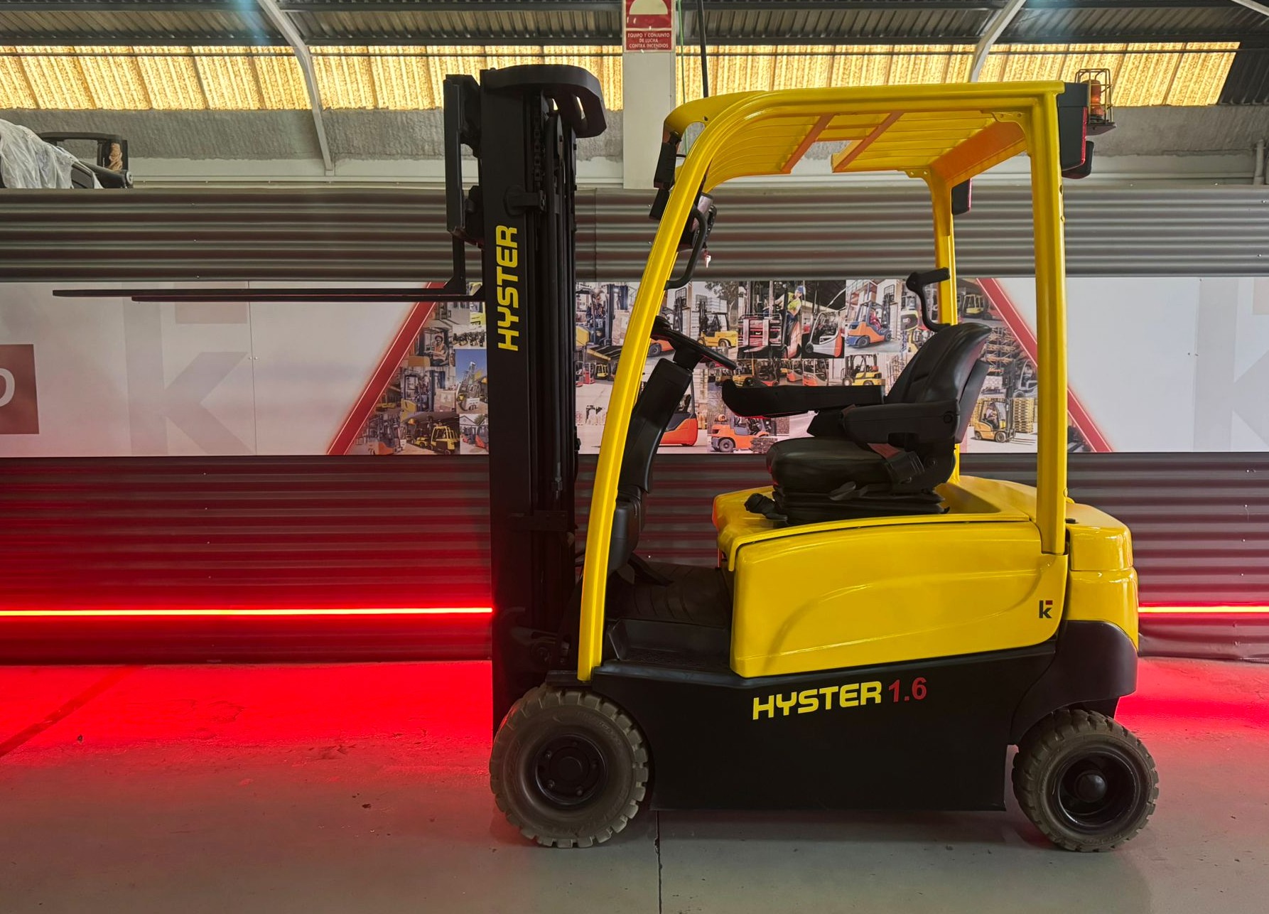 CARRETILLA ELEVADORA SEGUNDA MANO HYSTER BATERIA NUEVA - Imagen 3