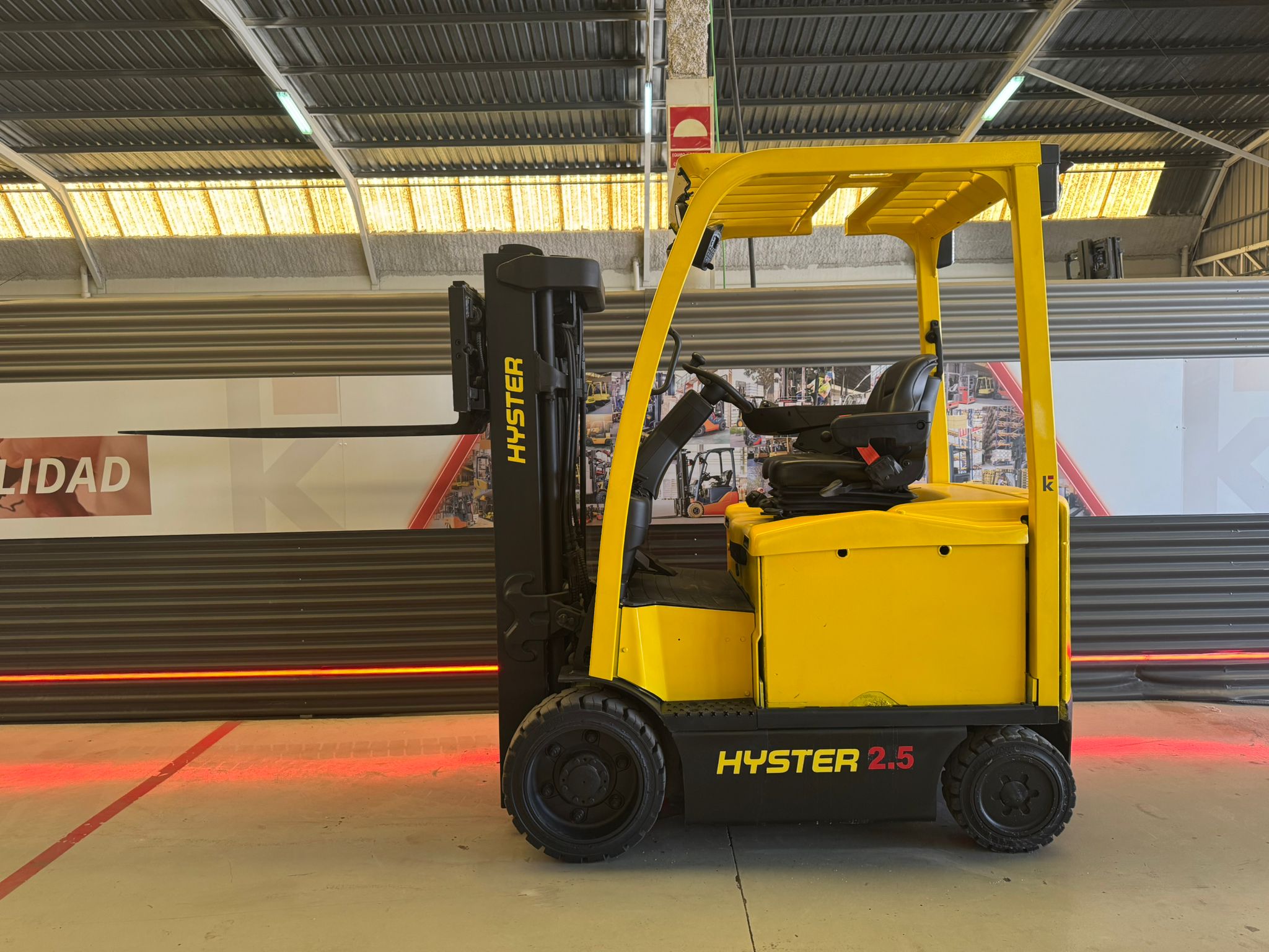 CARRETILLA ELEVADORA SEGUNDA MANO HYSTER BATERIA 93% VERIFICADA POR LEVATIO - Imagen 5