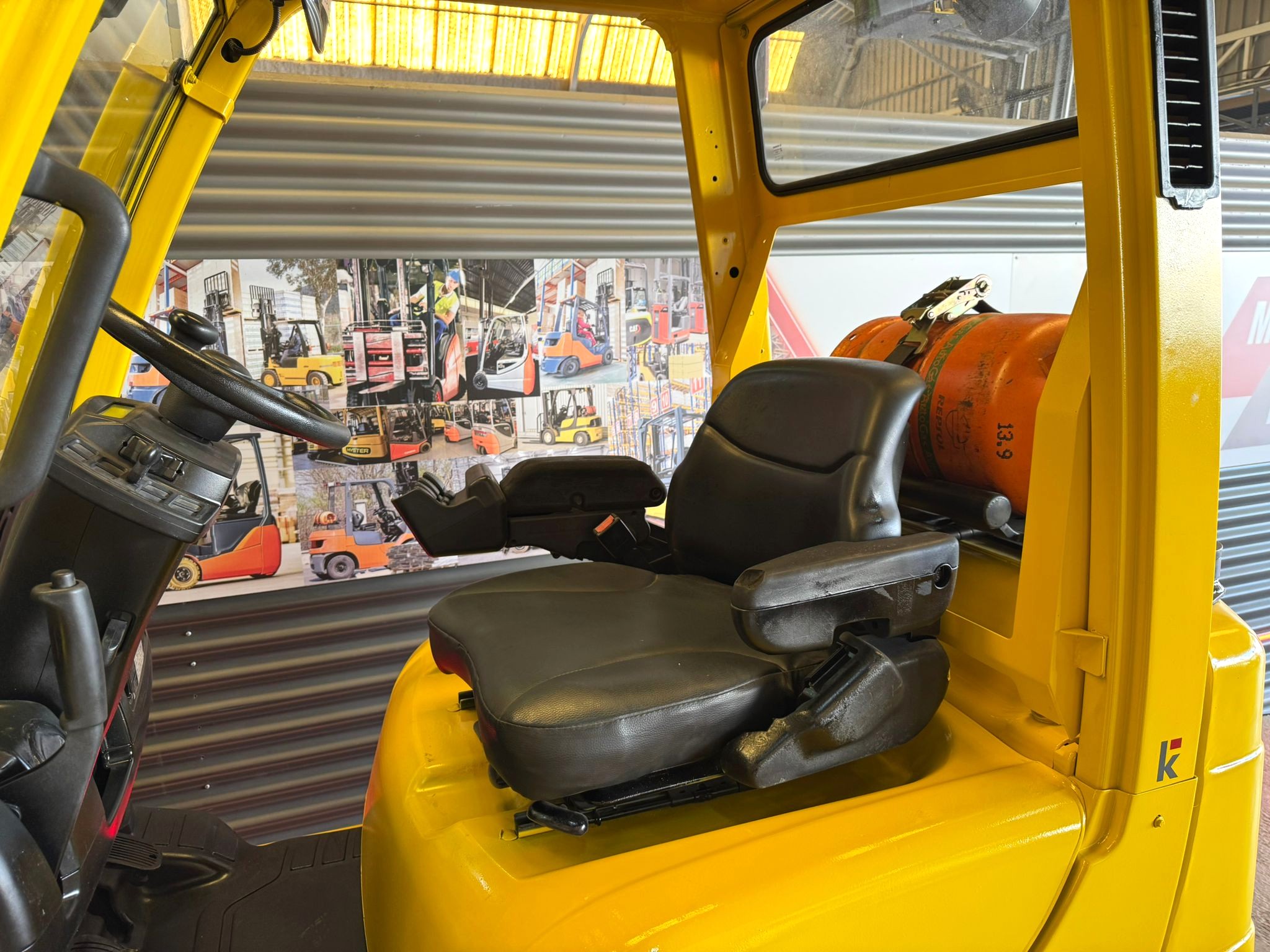 CARRETILLA ELEVADORA OCASION HYSTER GAS - Imagen 4