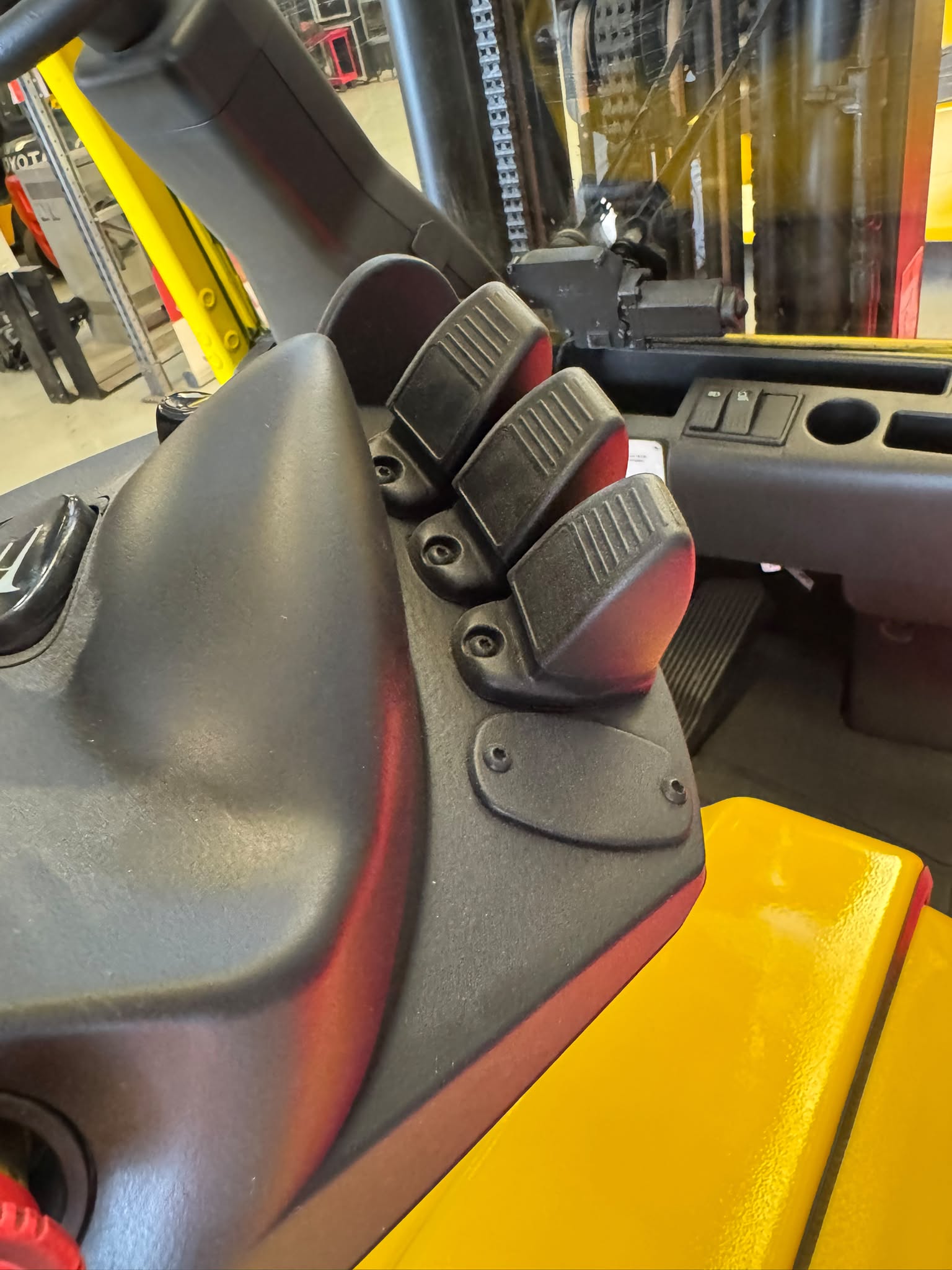 CARRETILLA ELEVADORA USADA HYSTER 2000 KG - Imagen 8